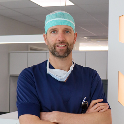 Dr. Olivier Beckers